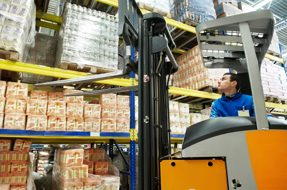 Wykorzystanie wózków widłowych w branży spożywczej | get-a-truck.pl